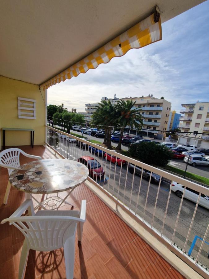 Beach Apartment Regueral Cambrils Eksteriør billede
